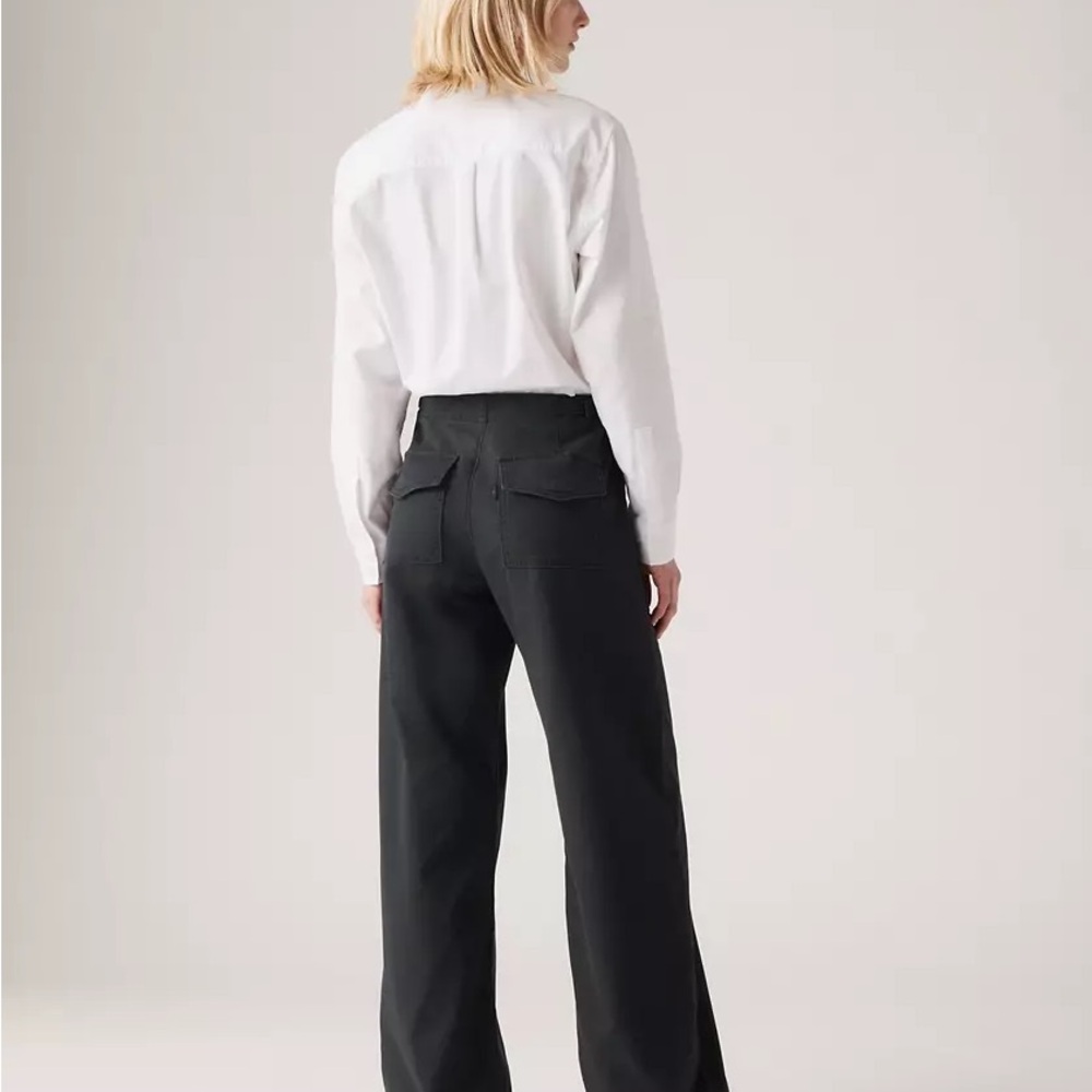 Levi’s Premium Surplus Straight women’s pants